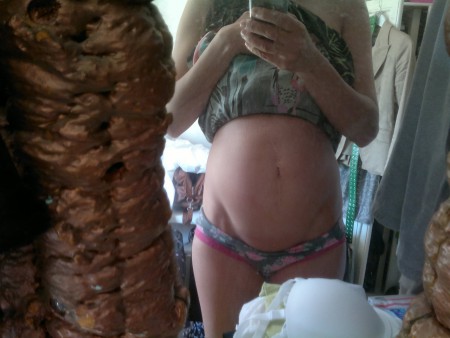 Ja, hier had ik weer eens vreselijke pijn in mijn buik...